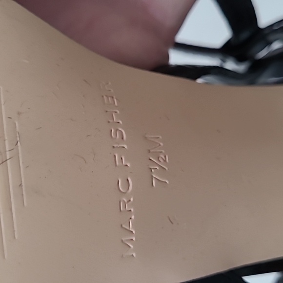 Marc Fisher PADRE Black Croc Embossed Strappy Heeled Sandals size 7.5 - Picture 7 of 10